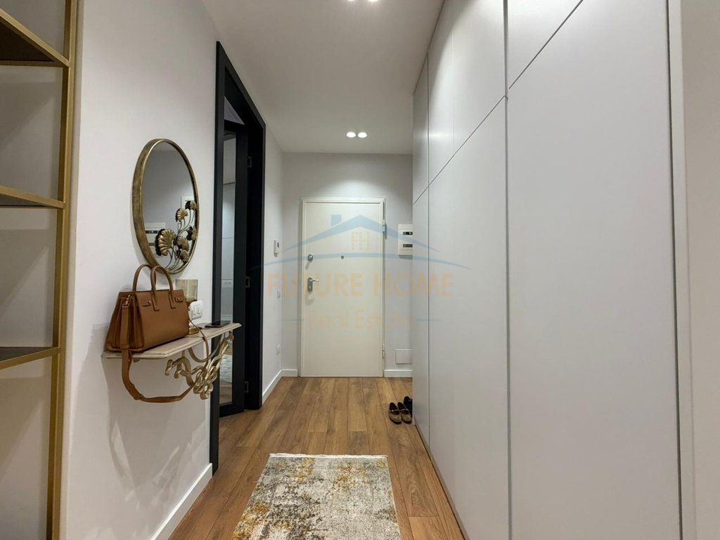 Qera, Apartament 2+1+2 , Rruga e Barrikadave , Tirane .