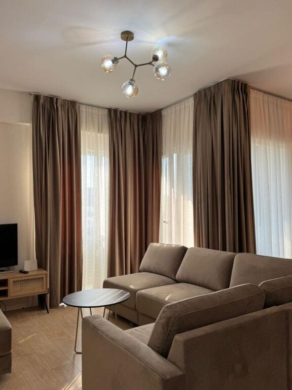 Apartament me qira 2+1+2 te Rruga Kosovareve