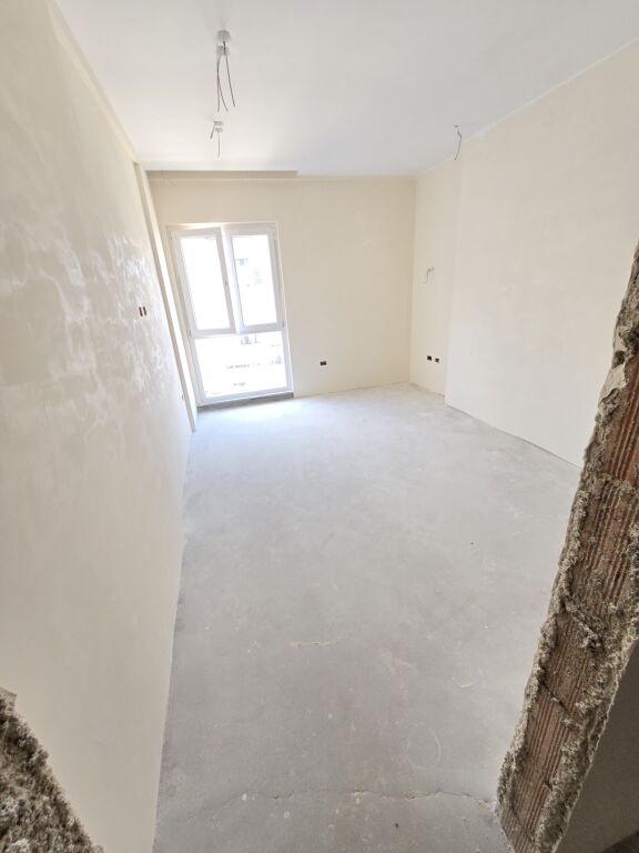 Jepet apartamente me qera 1+1 te Komuna e Parisit