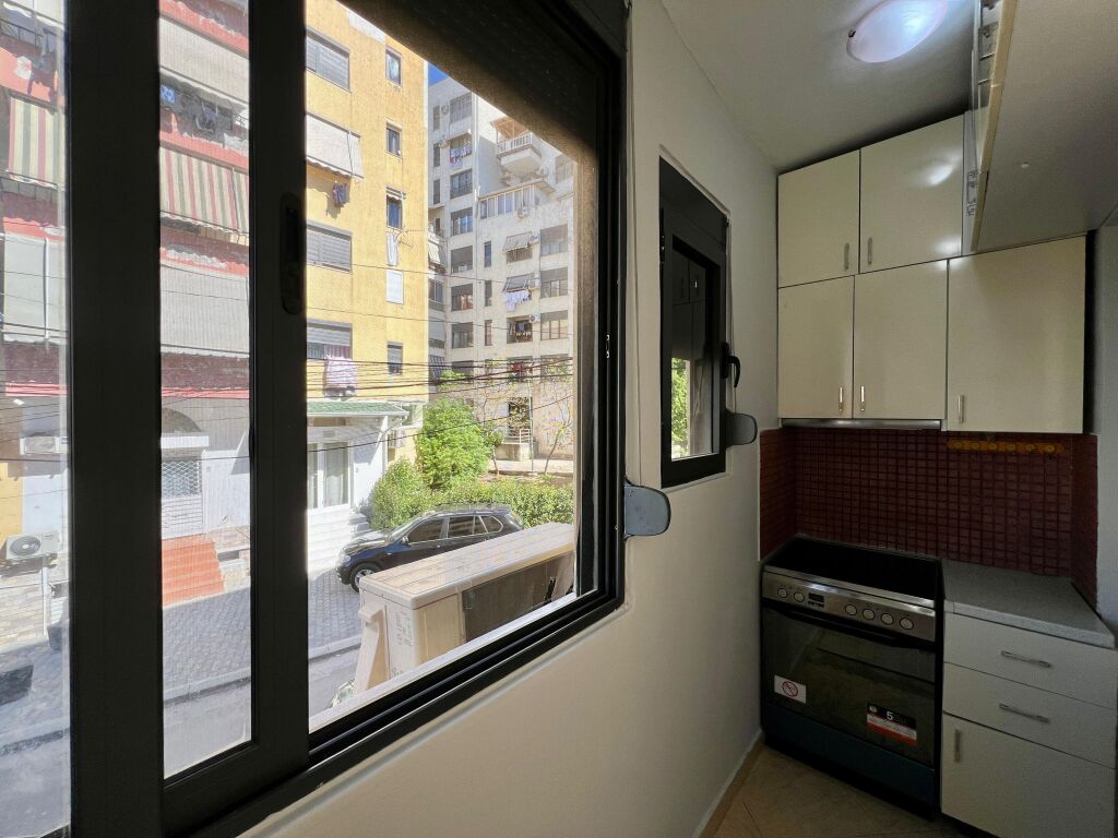 Rent, Apartment 1+1, "Former Electric Market", Tirana.