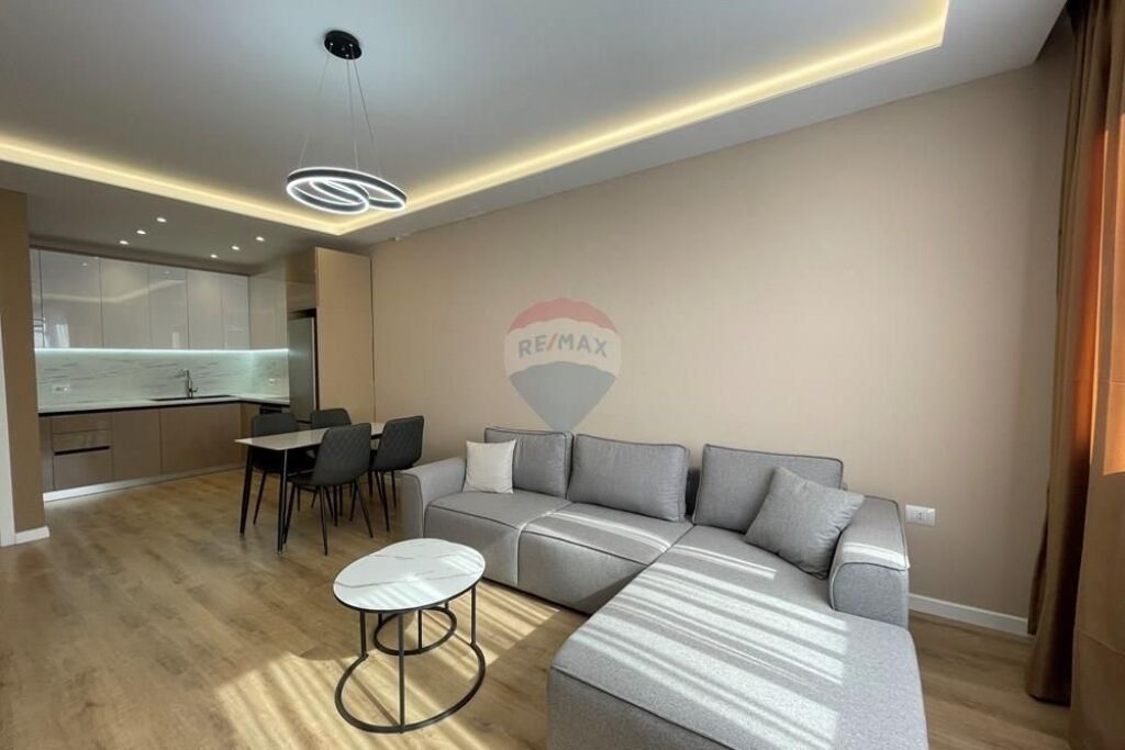 Appartamento - In Affitto  Via Elbasan