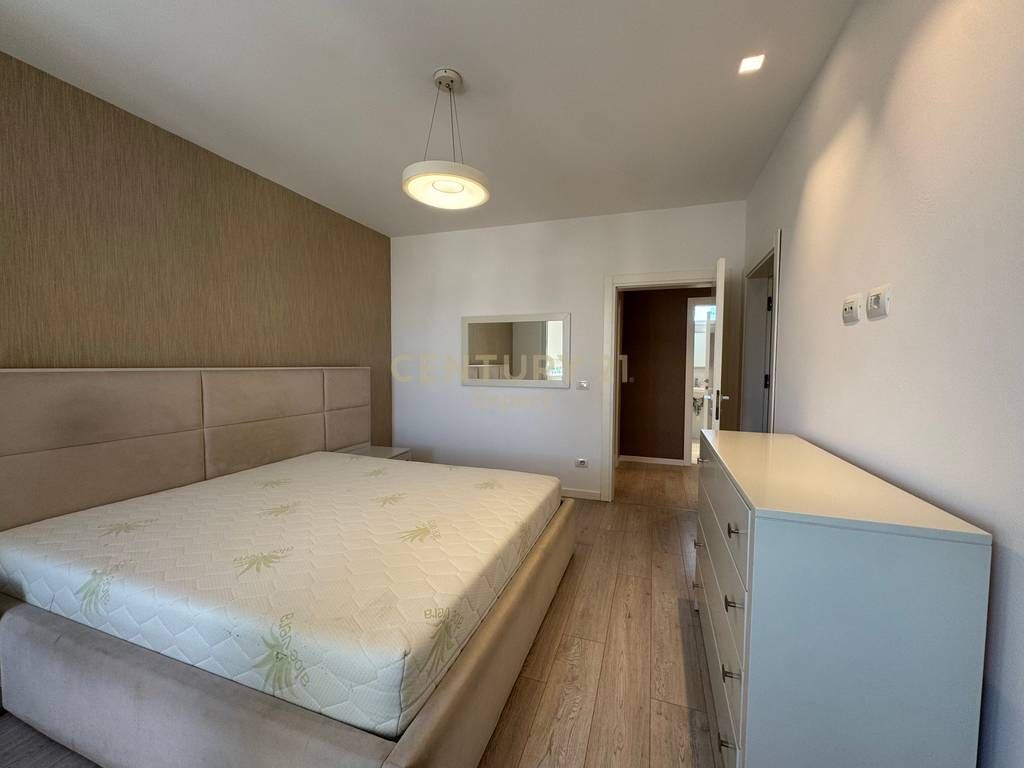 JEPET ME QIRA APARTAMENT 2+1+2 PRANE SHKOLLES SE BALETIT