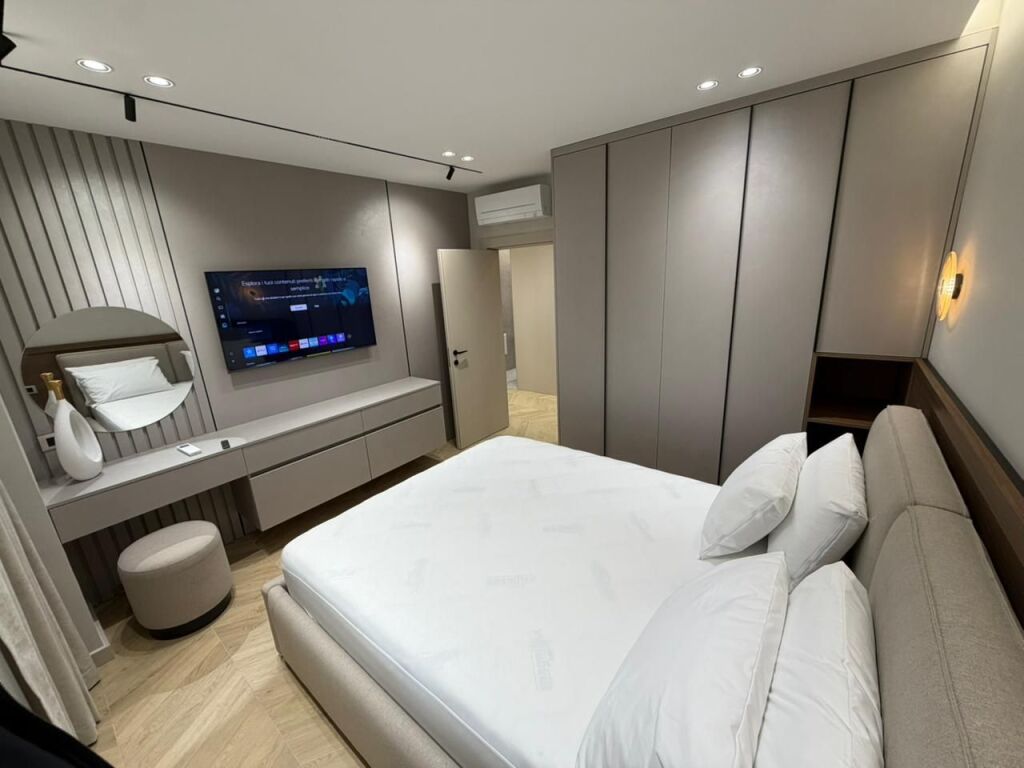 🏡 Appartamento super lussuoso 1+1 in affitto 📍 Myslym Shyri, Via Him Kolli💶 Prezzo: 85.000 lek/mese