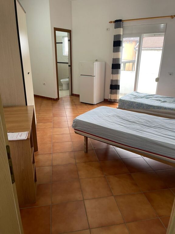 🏡 Furnished studio 💶 220€/month 📍 Institute