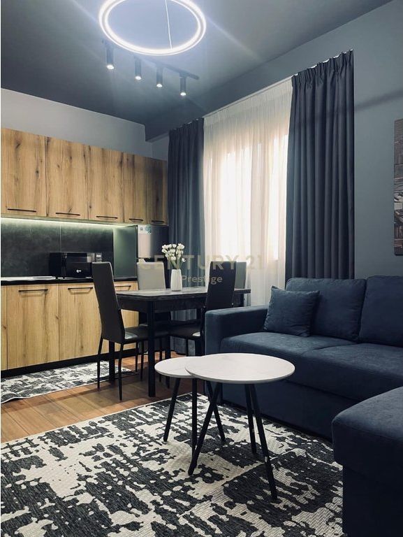 APPARTAMENTO 2+1+2 IN AFFITTO, GIARDINO BOTANICO, TIRANA! 650 € /Mese Sup. Totale  85m2