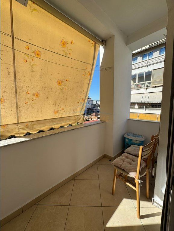 Qera, Apartament 2+1, Rruga Riza Cerova,Tiranë.