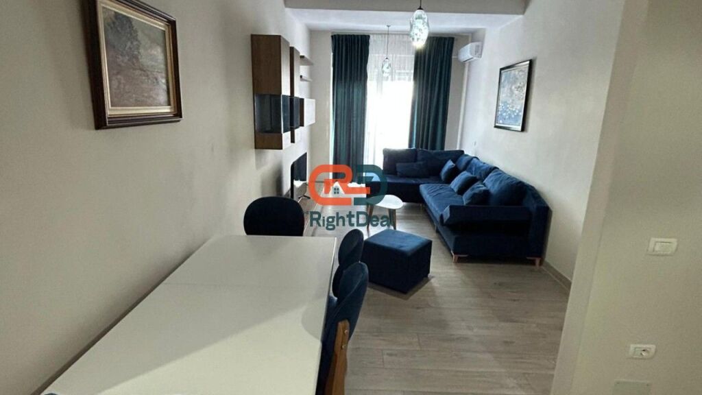 Ne Xhamllik, Jepet Me Qira Apartament 1+1 Totalisht I Investuar!!