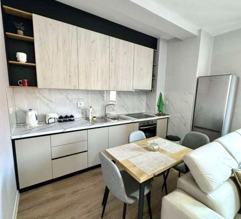 Jepet me Qera: 2+1📍Don Bosko (Prane Shkolles Vace Zela) - Kt.2 - 60.000 Lek - Pllt.2010 - Sp.90m² || 100% e Re dhe sapo Investuar✨