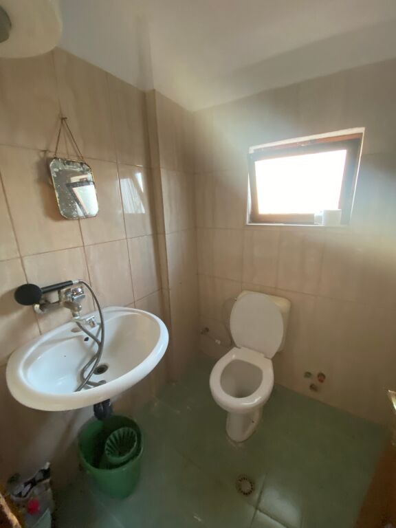 🏠 Jepet Garsioniere me Qera mbi ish Tregun Elektrik, Tiranë