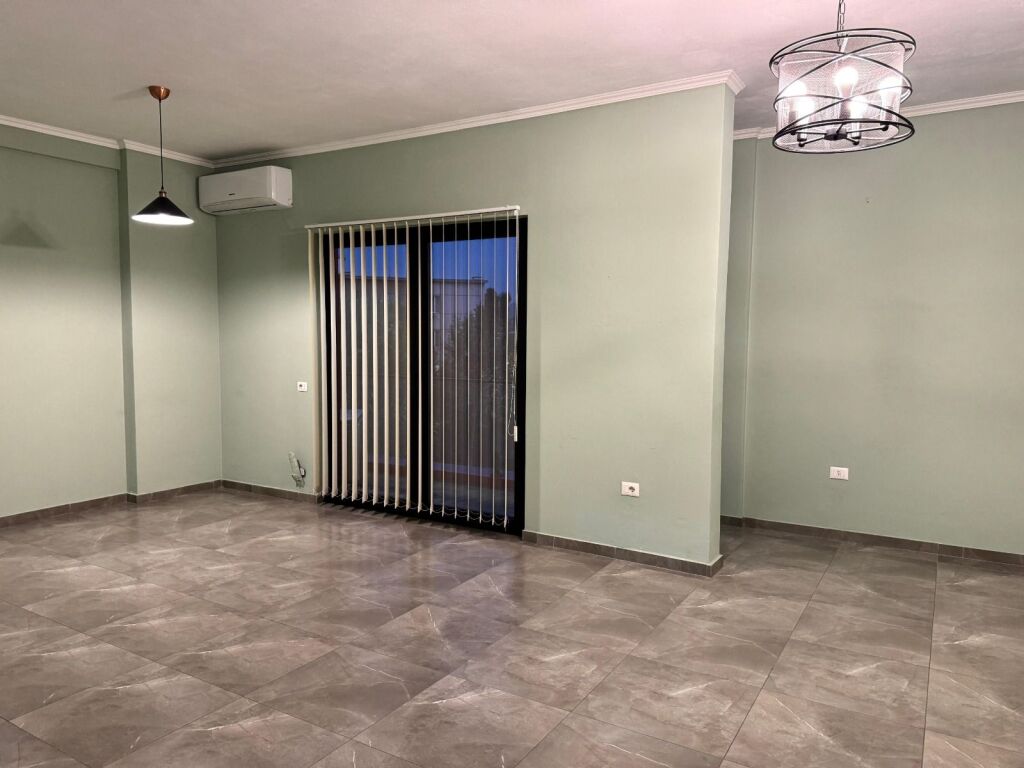 Business premises for rent