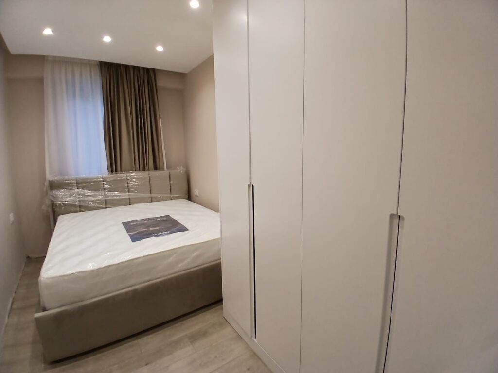 Jepet Me Qera Apartament 1+1+1 Verande