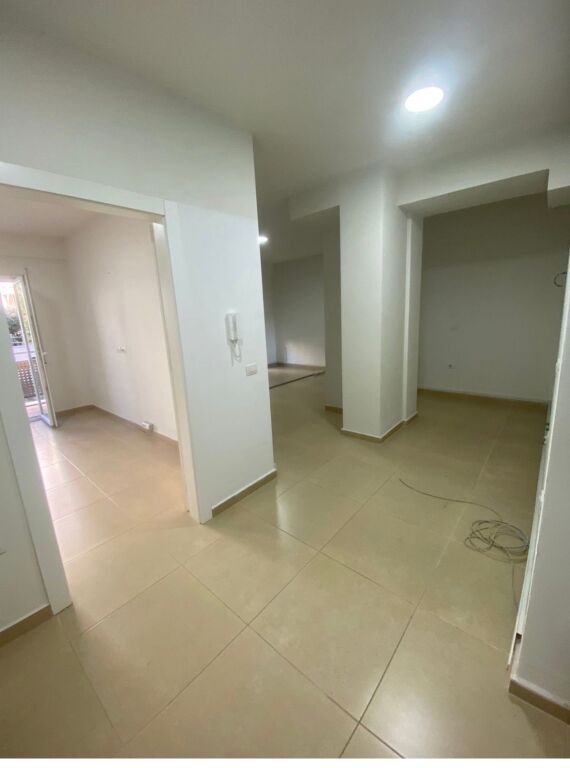 Ambjent zyre 2+1,rruge e kosovareve,1 miljon leke