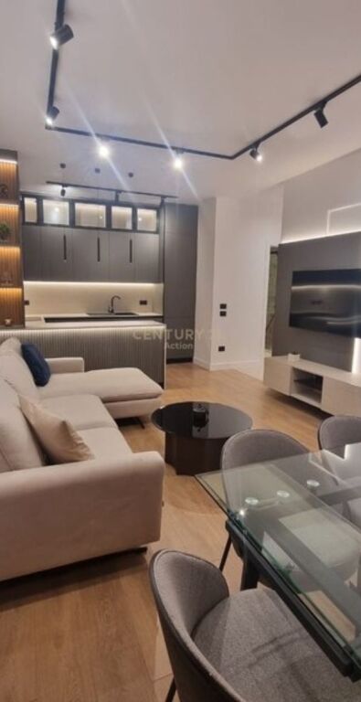 Apartament 2+1 +Post Parkimi Me Qera