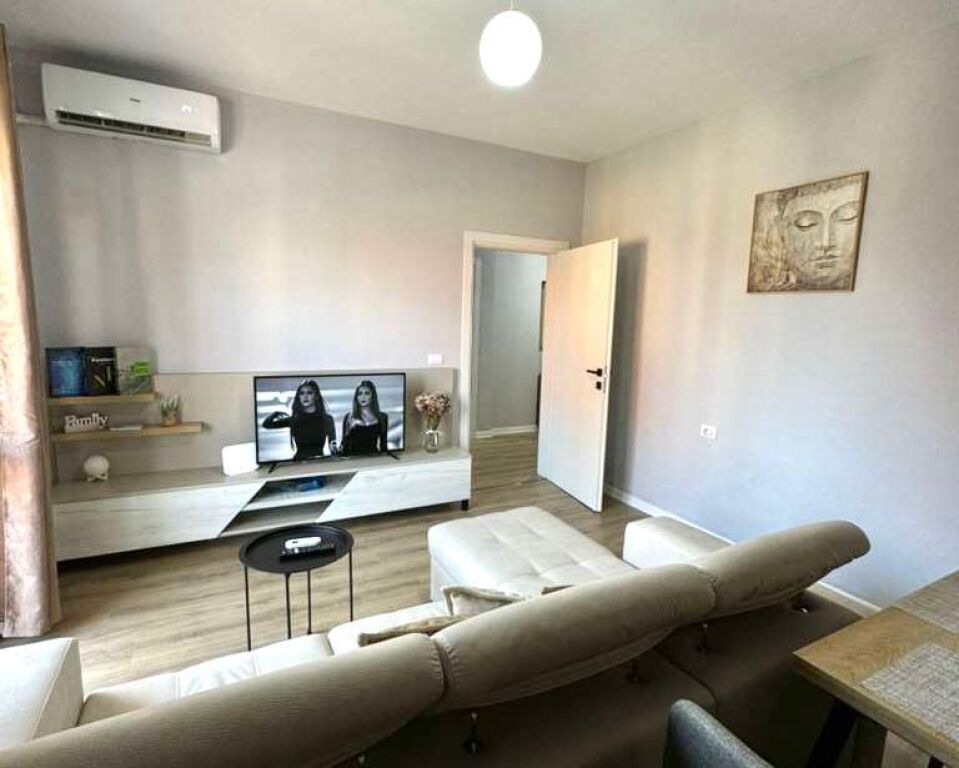 Jepet me Qera: 2+1📍Don Bosko (Prane Shkolles Vace Zela) - Kt.2 - 60.000 Lek - Pllt.2010 - Sp.90m² || 100% e Re dhe sapo Investuar✨