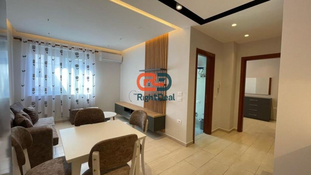 Ne Misto Mame, Shitet Apartament 1+1, I Mobiluar!!