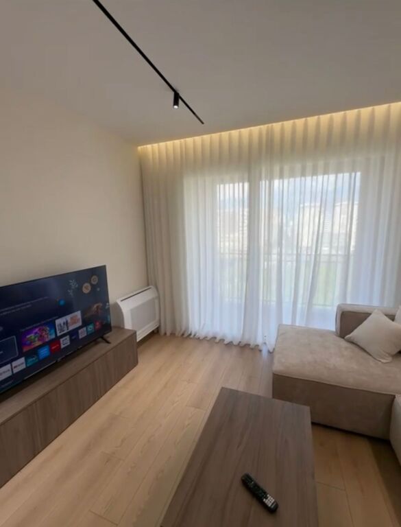 Apartament per qera 1+1 te Fusha aviacionit