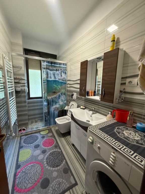 APARTAMENT ME QERA 2+1 VASIL SHANTO 70.000 LEKE FH-71182