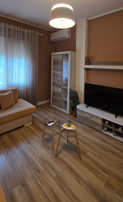 🏡 Jepet me Qira Apartament 2+1 – Liqeni Artificial