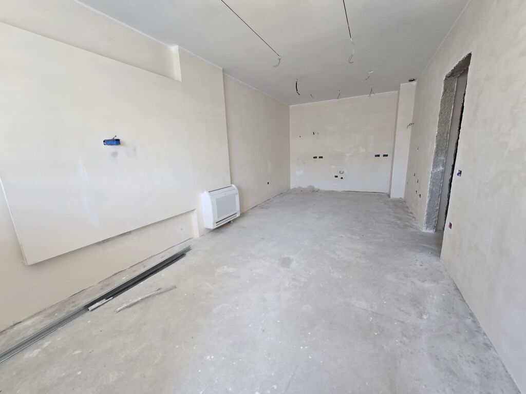 Jepet apartamente me qera 1+1 te Komuna e Parisit