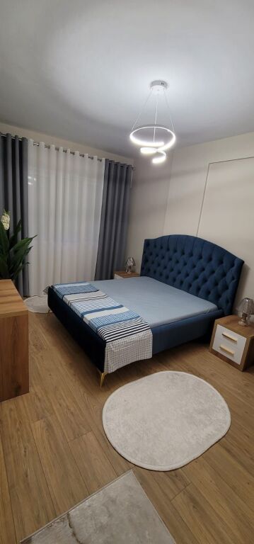 🏡 Qira apartament 2+1+2 📍 Kristal Center, Komuna e Parisit💶 80,000 lek/muaj