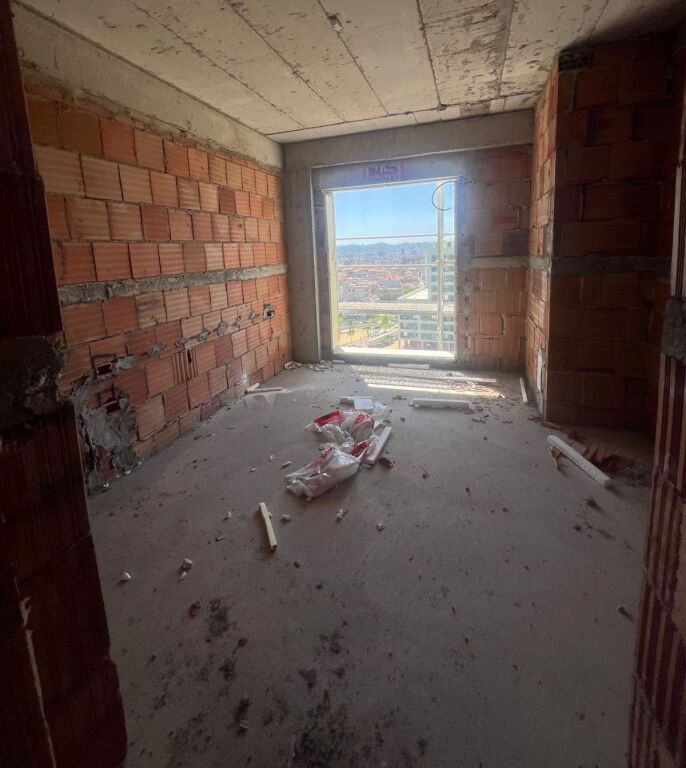 🏡 Shitet Apartament 1+1