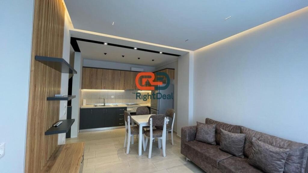 Ne Misto Mame, Shitet Apartament 1+1, I Mobiluar!!