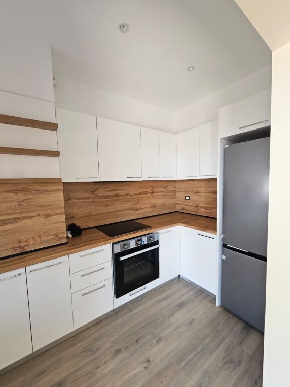 🏡 Appartamento 3+1+2 in Affitto – Viale Giovanna d'Arco scuola Ismail Qemali