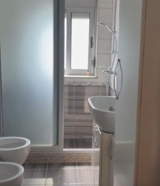 Apartament 1+1 me qira tek Mine Peza