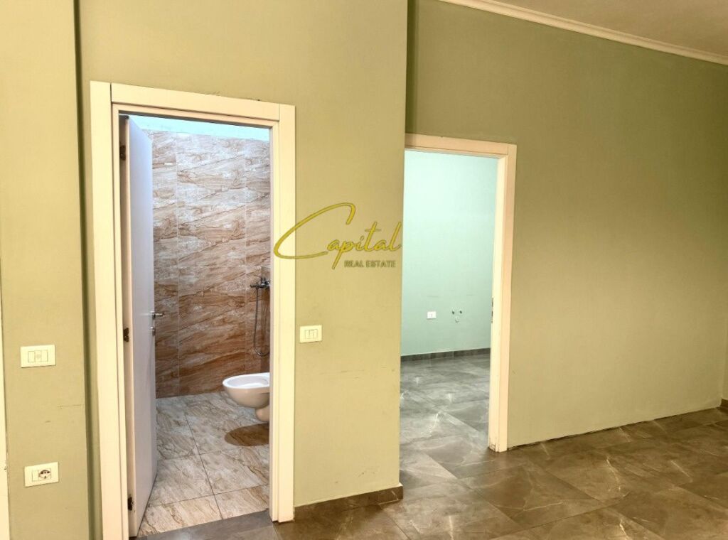 ZYRE ME QIRA 70 M2 KOMPLEKSI FARMACIA 10 50.000 LEKE