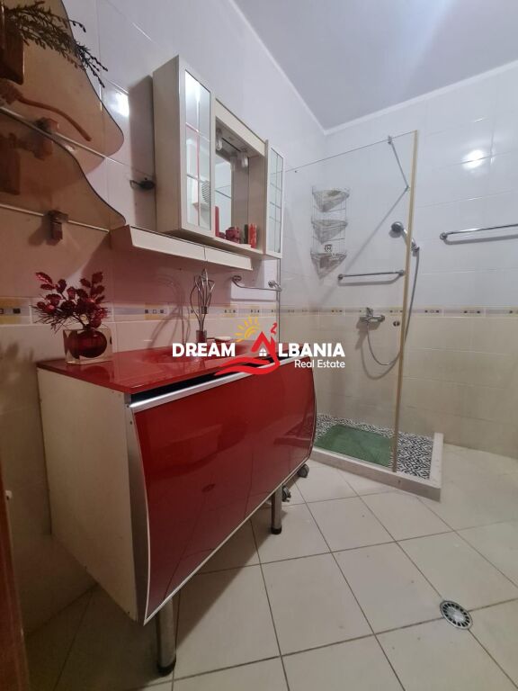 Apartament 2+1 me qera prane Report TV (ID 42215535)