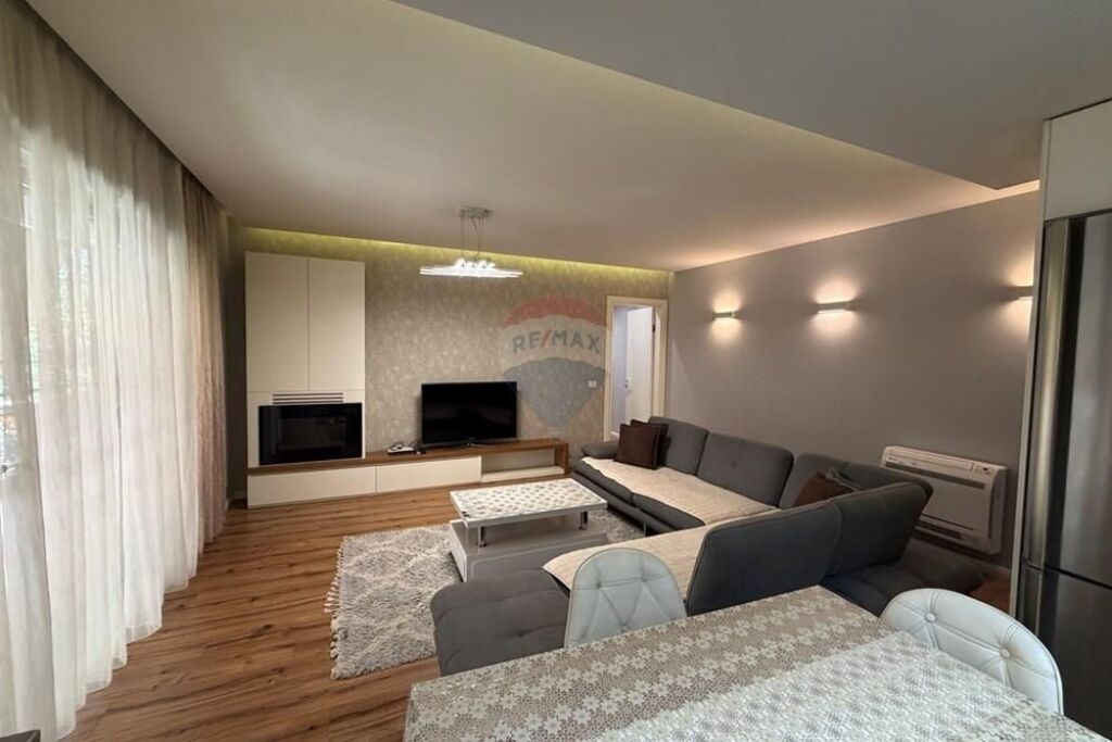 APARTAMENT 2+1 ME QERA TEK KOMPLEKSI DELIJORGJI