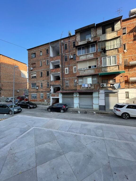 APARTAMENT 1+1 PER SHITJE TEK XHAMLLIKU