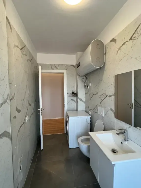 Qera | Apartament 2 + 1 | Rruga 5 Maji | 850 €/muaj