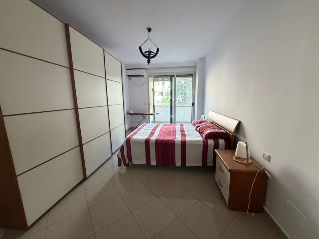 Apartament 1+1 me qira , Liqeni Artificial