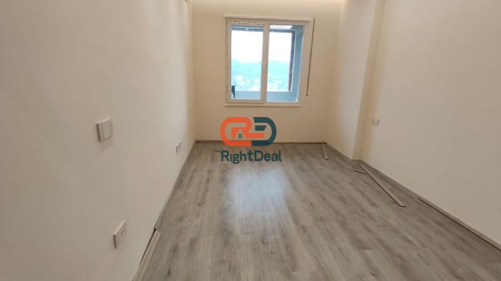 Tek Kompleksi Tirana Golden Park 3, Shitet Apartament 1+1, Me Planimetri Perfekte!!