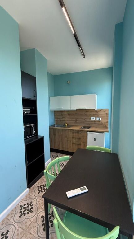 Me Qira,Ambient Biznesi per zyra,Bulevardi Ri