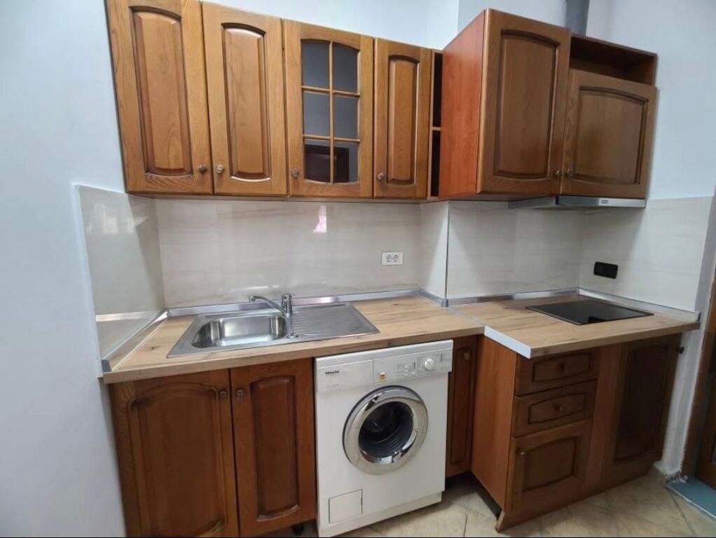 Qera | Garsoniere | Rruga 5 Maji | 370 €/muaj