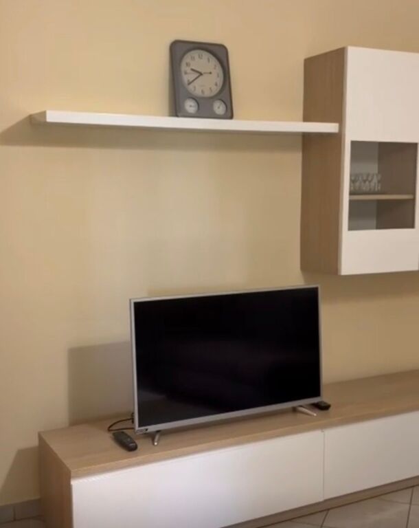 Apartament 1+1 me qira tek Mine Peza