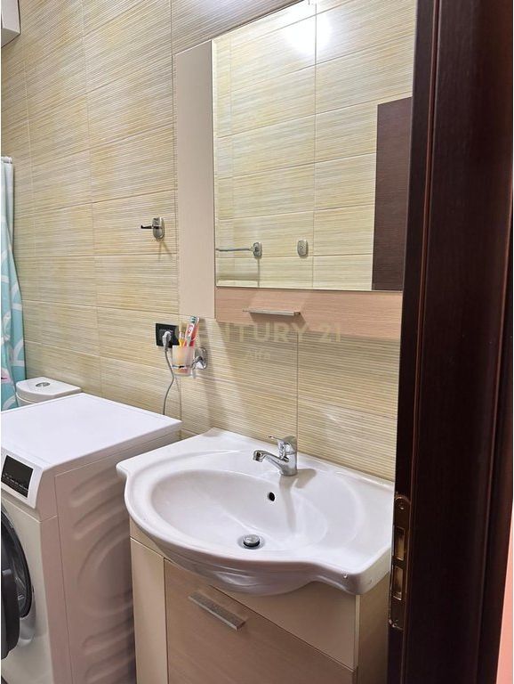 FOR RENT, APARTMENT 2+1+2, ELBASAN STREET 890 € /Month Total Area 115m2