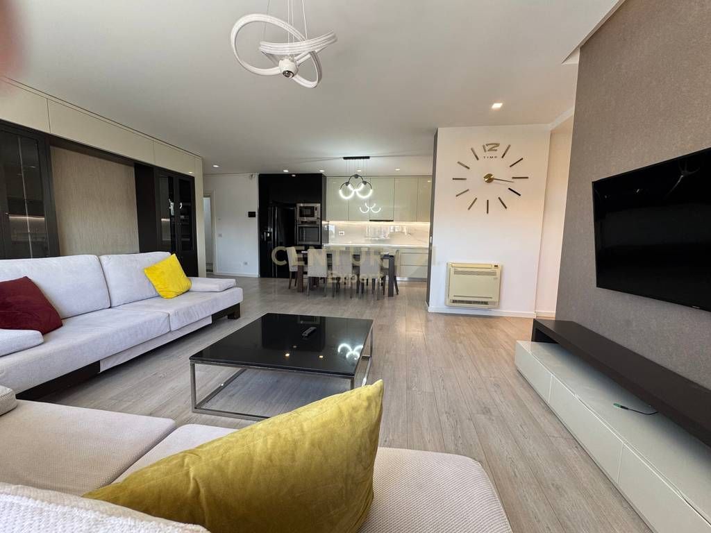 JEPET ME QIRA APARTAMENT 2+1+2 PRANE SHKOLLES SE BALETIT