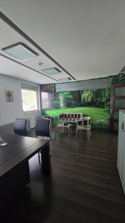 Locale per ufficio in affitto a Bllok 1.700 € /mese Superficie totale 125m2