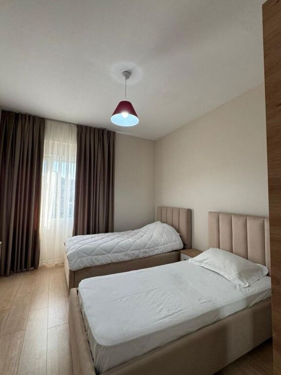 Apartament me qira 2+1+2 te Rruga Kosovareve