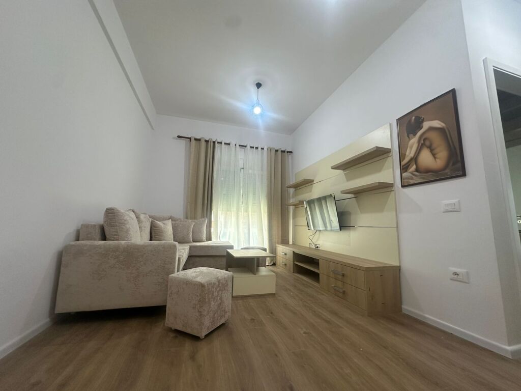 Apartament 1+1 Me Qira në Ali Demi, Tiranë - 500€ | 50 m²