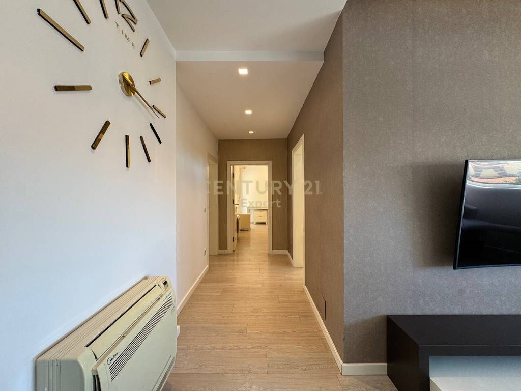 🏡 Jepet me qira apartament 2+1+2 pranë Shkollës së Baletit