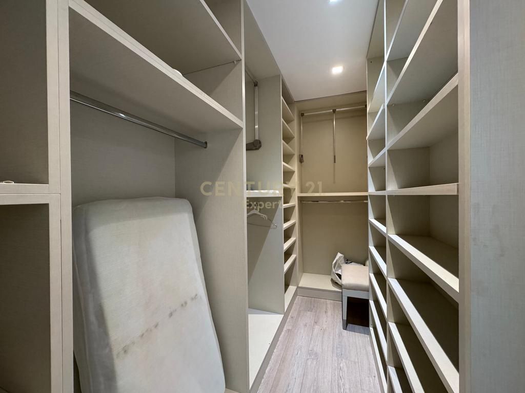 JEPET ME QIRA APARTAMENT 2+1+2 PRANE SHKOLLES SE BALETIT