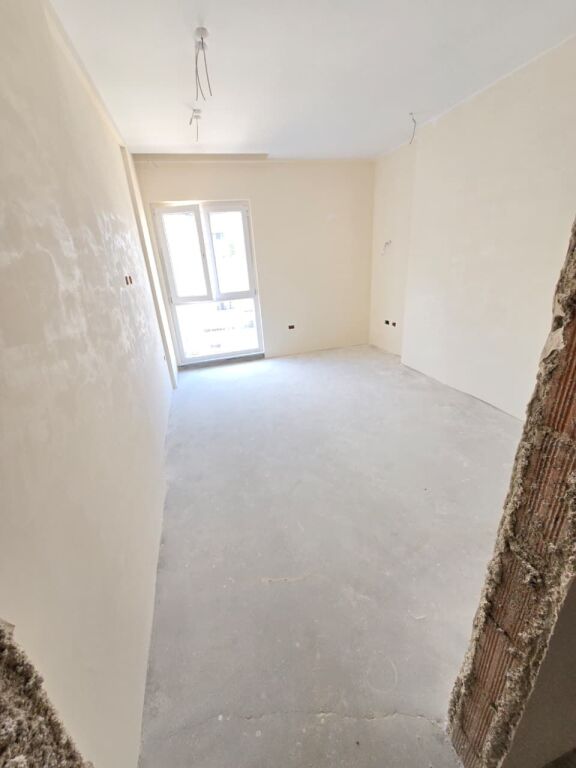 Apartament 1+1 per qira tek Komuna e Parisit-kika2