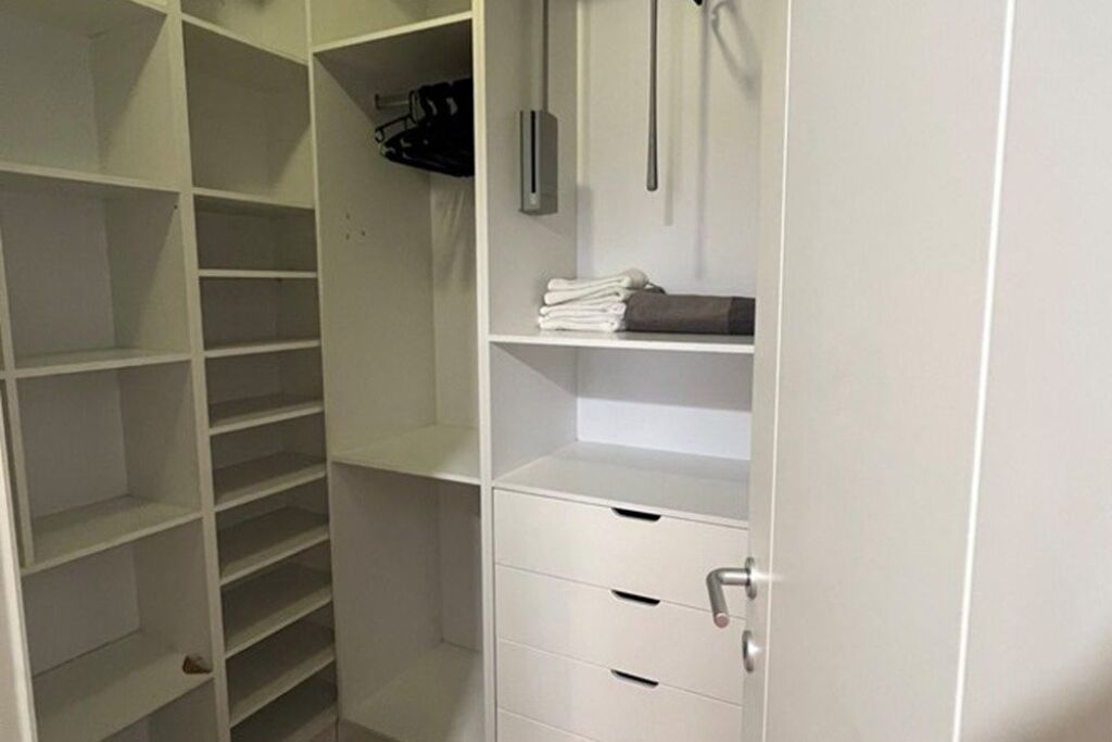 APARTAMENT 2+1 ME QERA TEK KOMPLEKSI DELIJORGJI