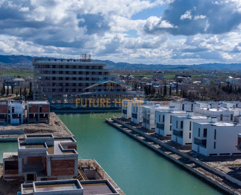 Shitet, Apartament 1+1+ Post Parkimi , “Turquoise Marina”, Gjiri I Lalëzit, Durrës.