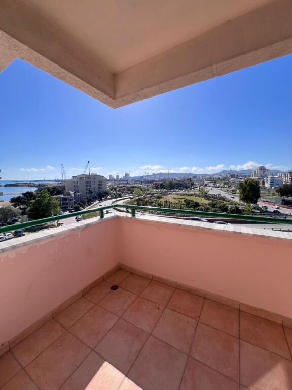 JEPET ME QERA APARTAMENT 1+1 PRANE URES SE DAJLANIT, PLAZH, DURRES