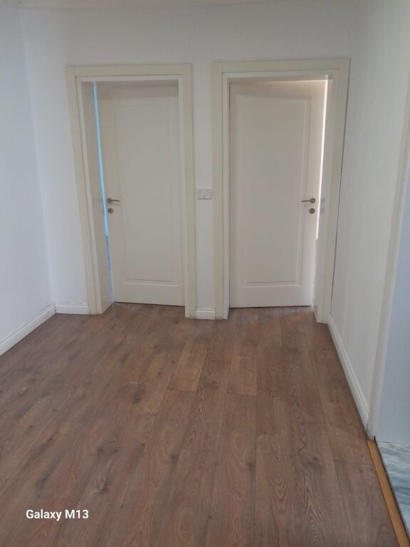 3+1, partially furnished for residence or office, mine peza, 750 euros